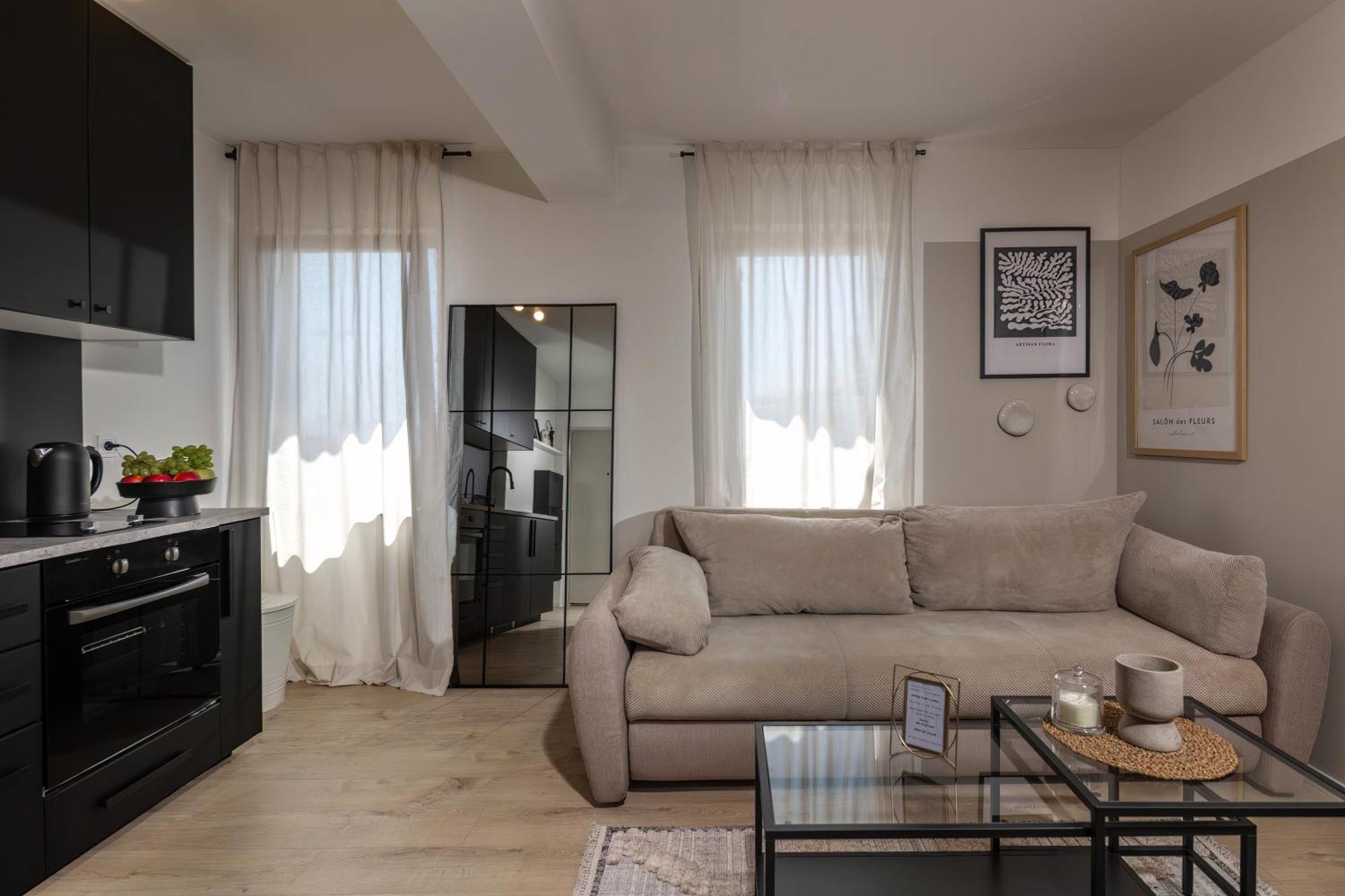 Agostini - Contactless Apartments Vukovarska غييكا الغرفة الصورة